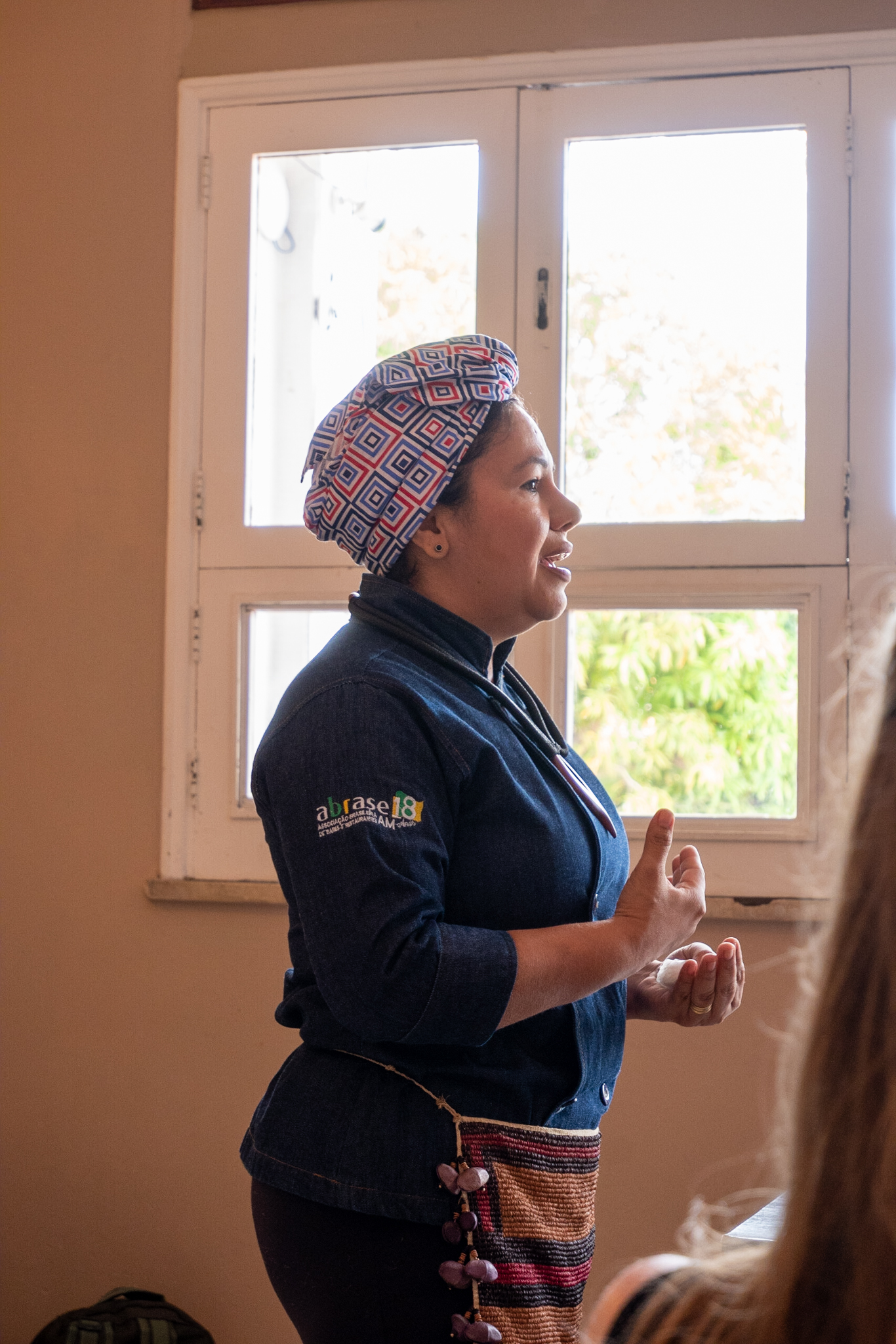 Chef Elisângela Valle falando sobre cozinha amazônica